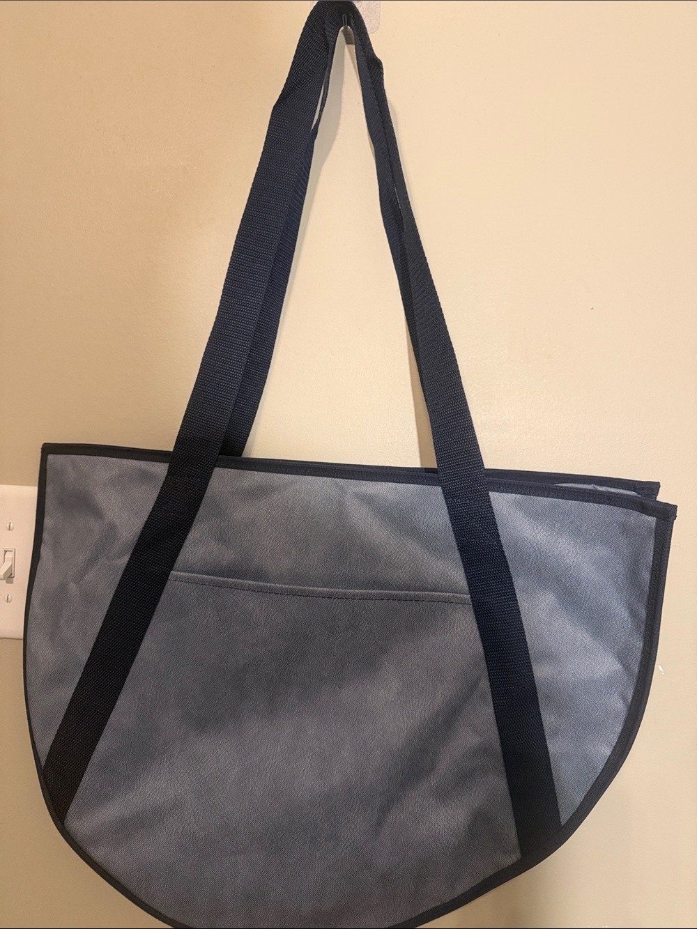 thirty-one Gray Tote with Black Straps